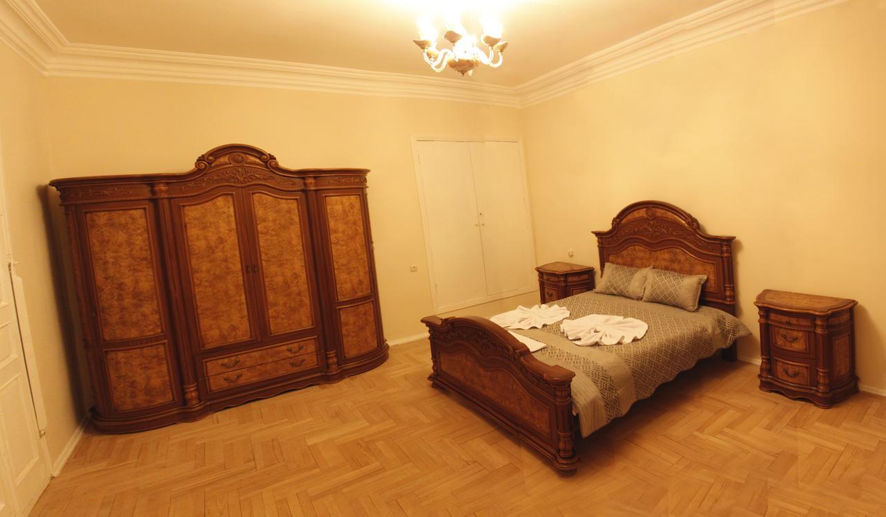 Hotel Rustaveli 36 Tbilisi Exterior photo