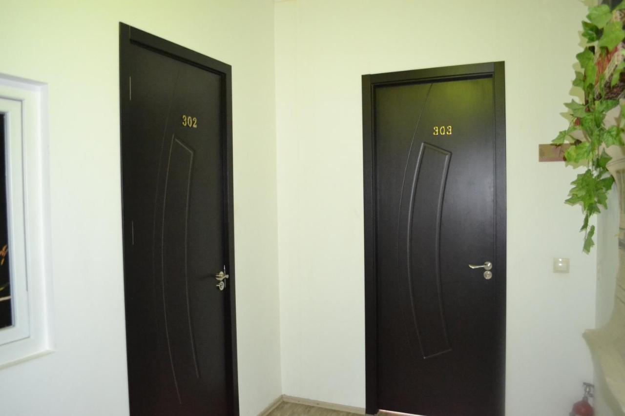 Hotel Rustaveli 36 Tbilisi Exterior photo
